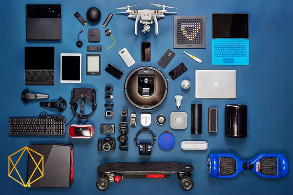 Digital and electronic gadgets for men انتخاب هوشمندانه کادو برای مرد متاهل: از هدیه های کاربردی تا احساسی لوازم دیجیتال و الکترونیکی برای مرد متاهل