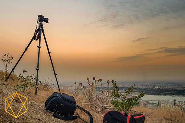 Retractable tripod خرید هدیه روز خبرنگار + راهنمای انتخاب {ایده های کاربردی} سه پایه جمع شونده و سبک